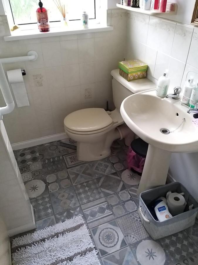 Braeside B&B Бушмілс Екстер'єр фото